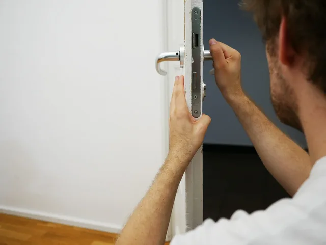 locksmith, door lock, close, shut down, castle, to open, locked, to graduate, lock, security, castles, secured, close up, locksmith, locksmith, locksmith, locksmith, locksmith. What Must a Canadian Locksmith Service Call Invoice Include?